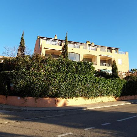 Cozy Garden Retreat: City & Beach Convenience Bandol Exterior photo